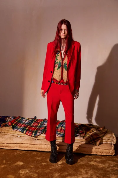 Look 18